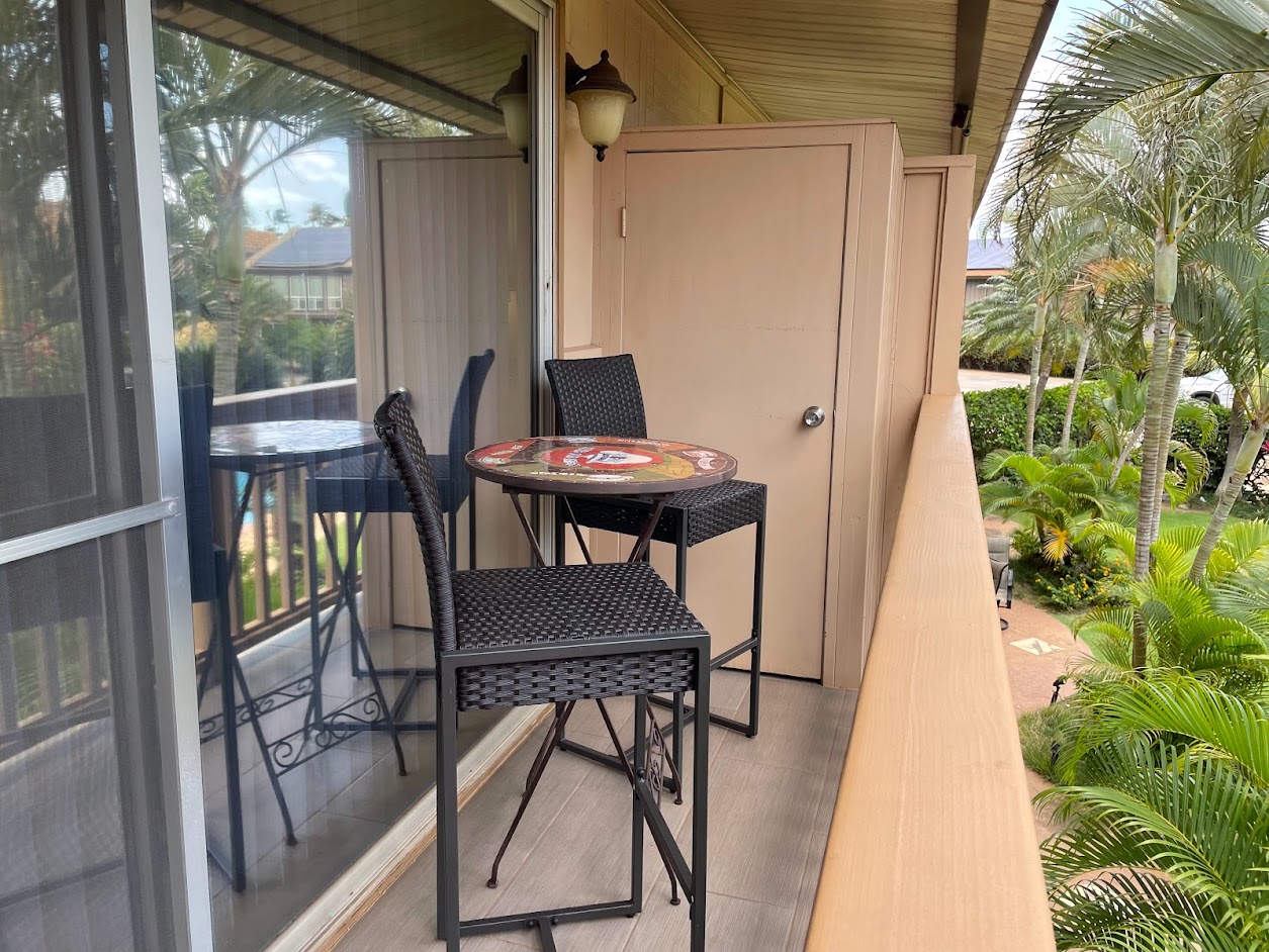 Lanai in 1-bedroom unit at Wailana Sands